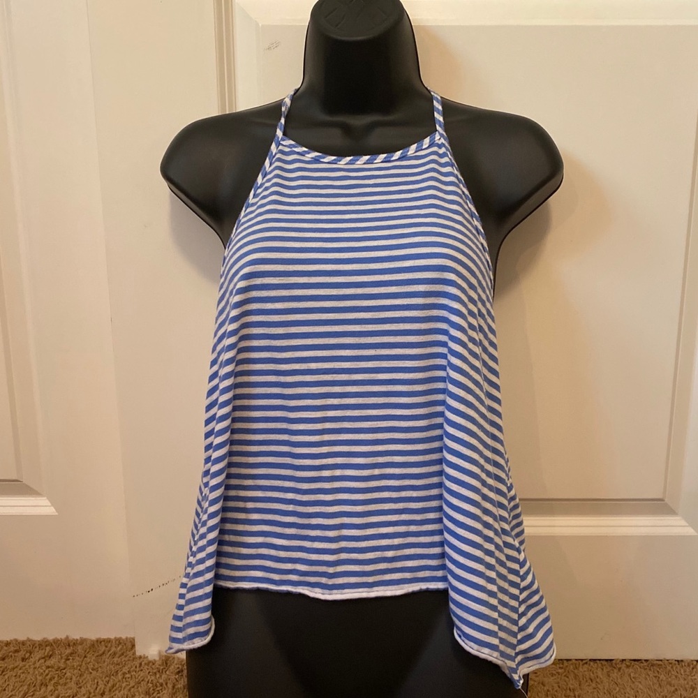 Hollister tank